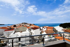 Property grounds - Apartments Danica (Primosten)