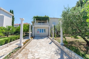 Exterior - Apartments Maja (Okrug)