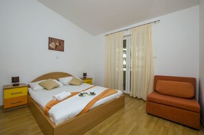 Apartment (A1) | Free WiFi - Apartments Srecko (Dugi Rat)