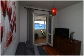 Apartment (A1) | Living room | TV - Apartment Slavko (Primosten)