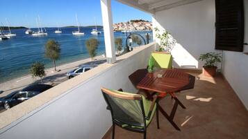 Apartment (A1) | Terrace/patio