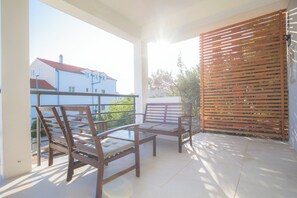 House | Balcony