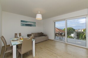 Apartment (A2) | Living room - Apartments Sanja (Primosten)