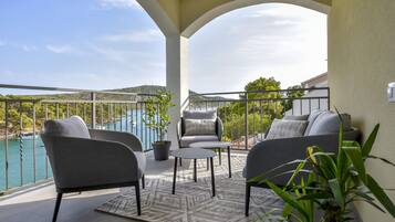 Apartment (A3) | Balcony