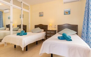 3 chambres, fer et planche Ă repasser, Wi-Fi gratuit, draps fournis