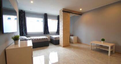 Ferienwohnung Bergisch Gladbach GL1