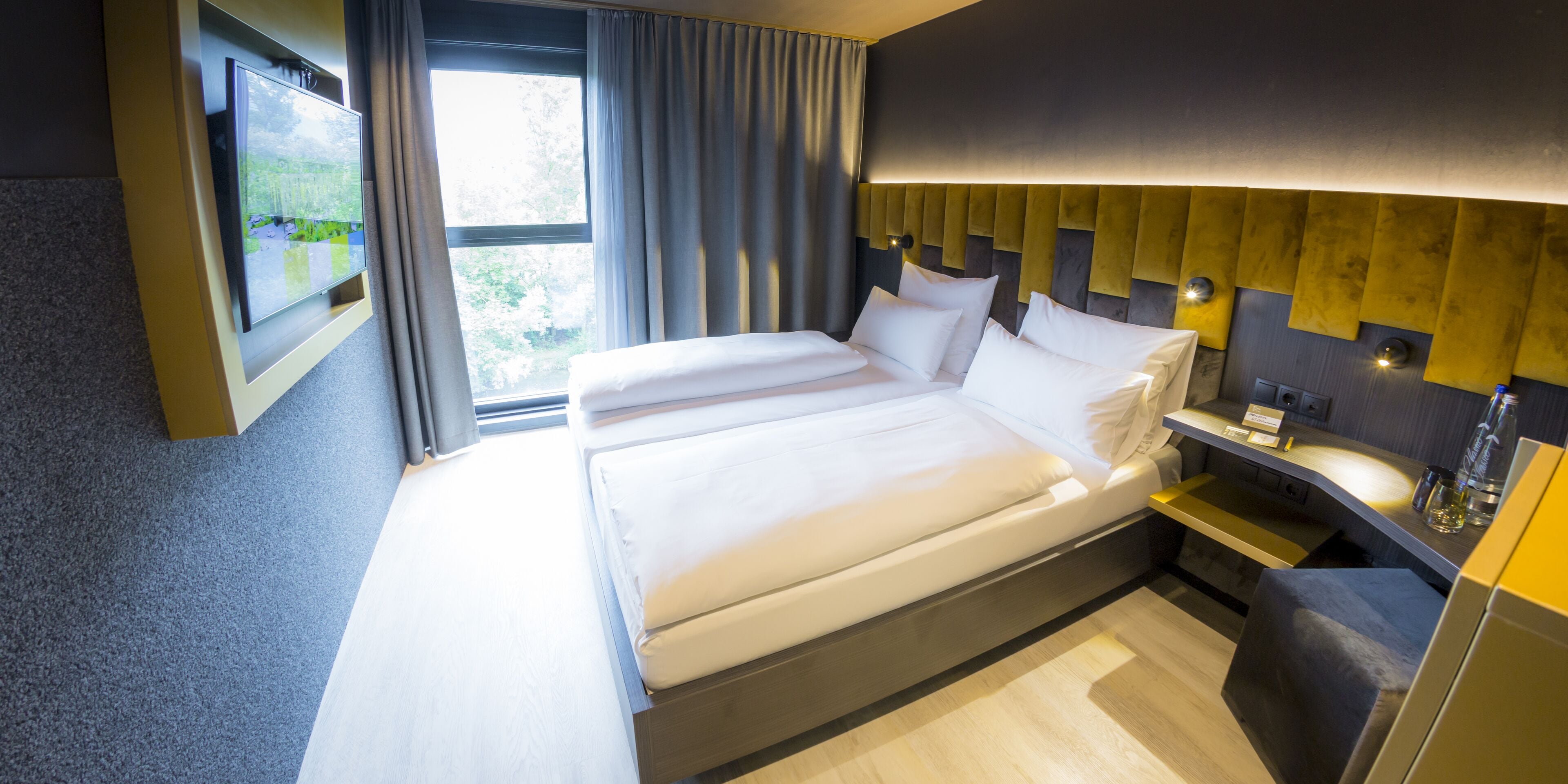 premium bedding, blackout curtains, soundproofing, free wifi