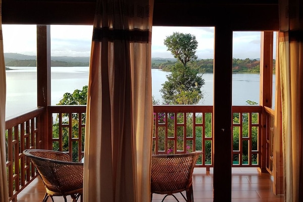 Villa de luna de miel, 1 habitación, refrigerador, vista al lago | Vista desde la habitación