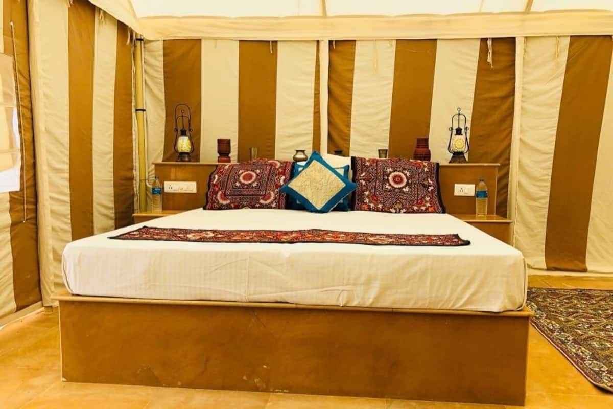 Habitación doble Deluxe | Ropa de cama de alta calidad y camas con pillow-top