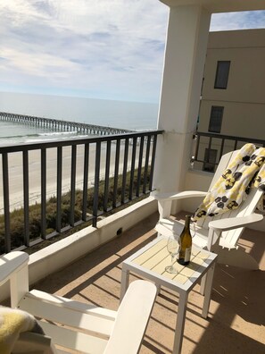 Property grounds - LUXURIOUS OCEANFRONT  CONDO!  YOU AND YOUR FAMILY DESERVE THIS PLACE! (North Myrtle Beach)