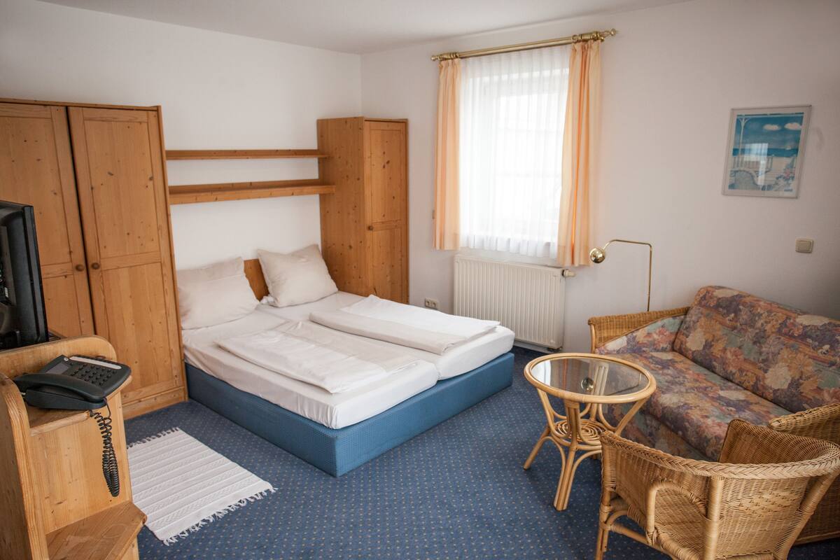 Studio | Blackout curtains, cots/infant beds, free WiFi, bed sheets