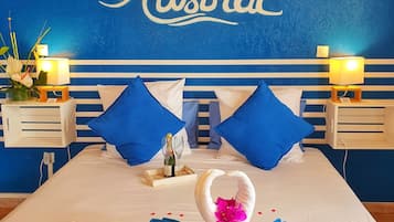 ห้องดีลักซ์ดับเบิล | เตียงเมมโมรีโฟม, ห้องพักตกแต่งอย่างมีเอกลักษณ์, ห้องเก็บเสียง