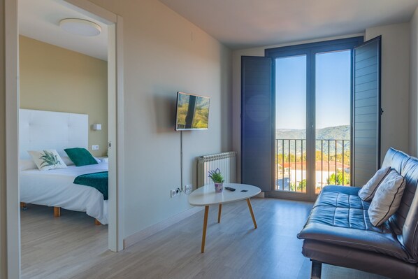 Lejlighed - 2 soveværelser | Opholdsområde | Fladskærms-tv