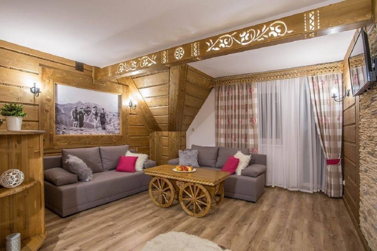 Deluxe Apartment (Debowy) | Living area | Flat-screen TV