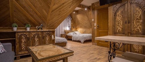 Deluxe Apartment (Olchowy) | Living area | Flat-screen TV