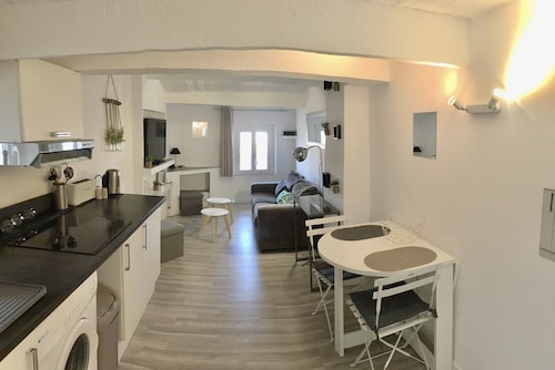 Beautiful duplex old Antibes