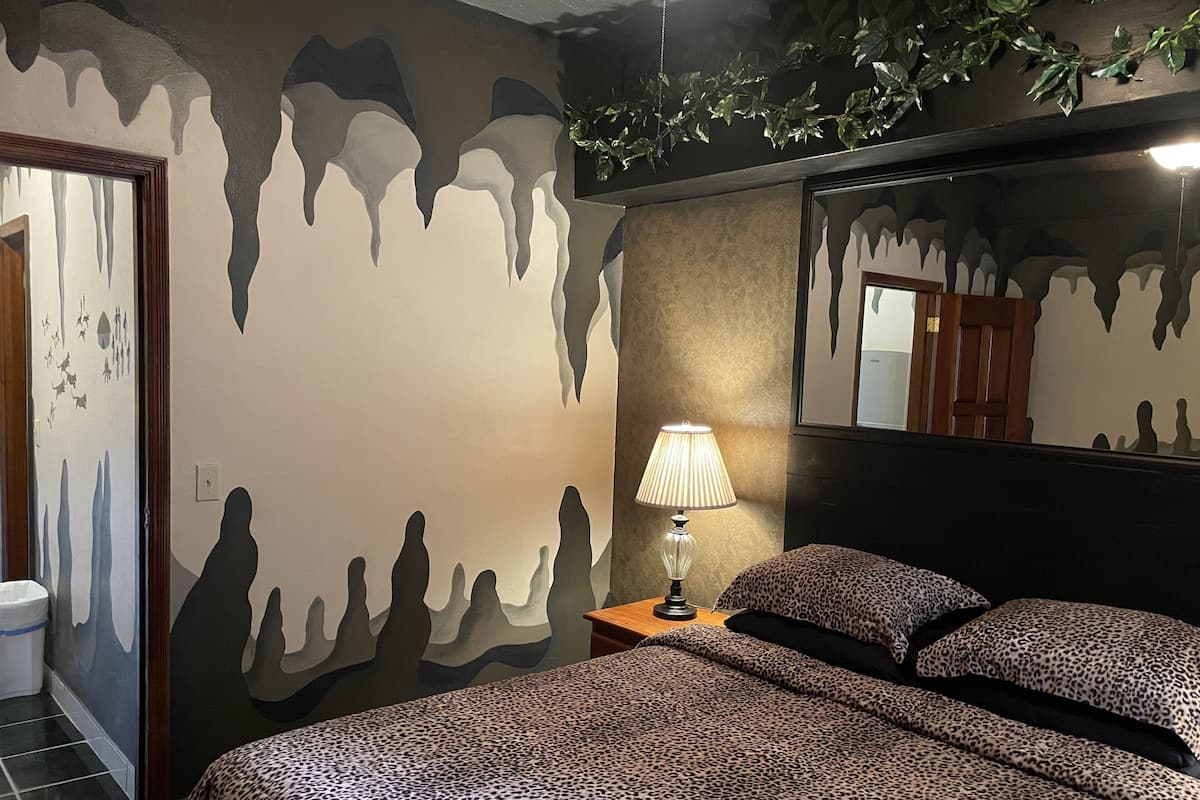 Cave Room | 1 camera, biancheria da letto di alta qualità, una cassaforte in camera