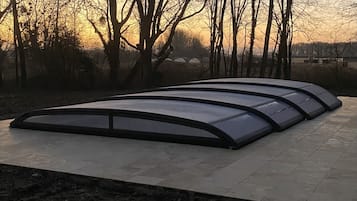 Piscine extérieure (ouverte en saison)