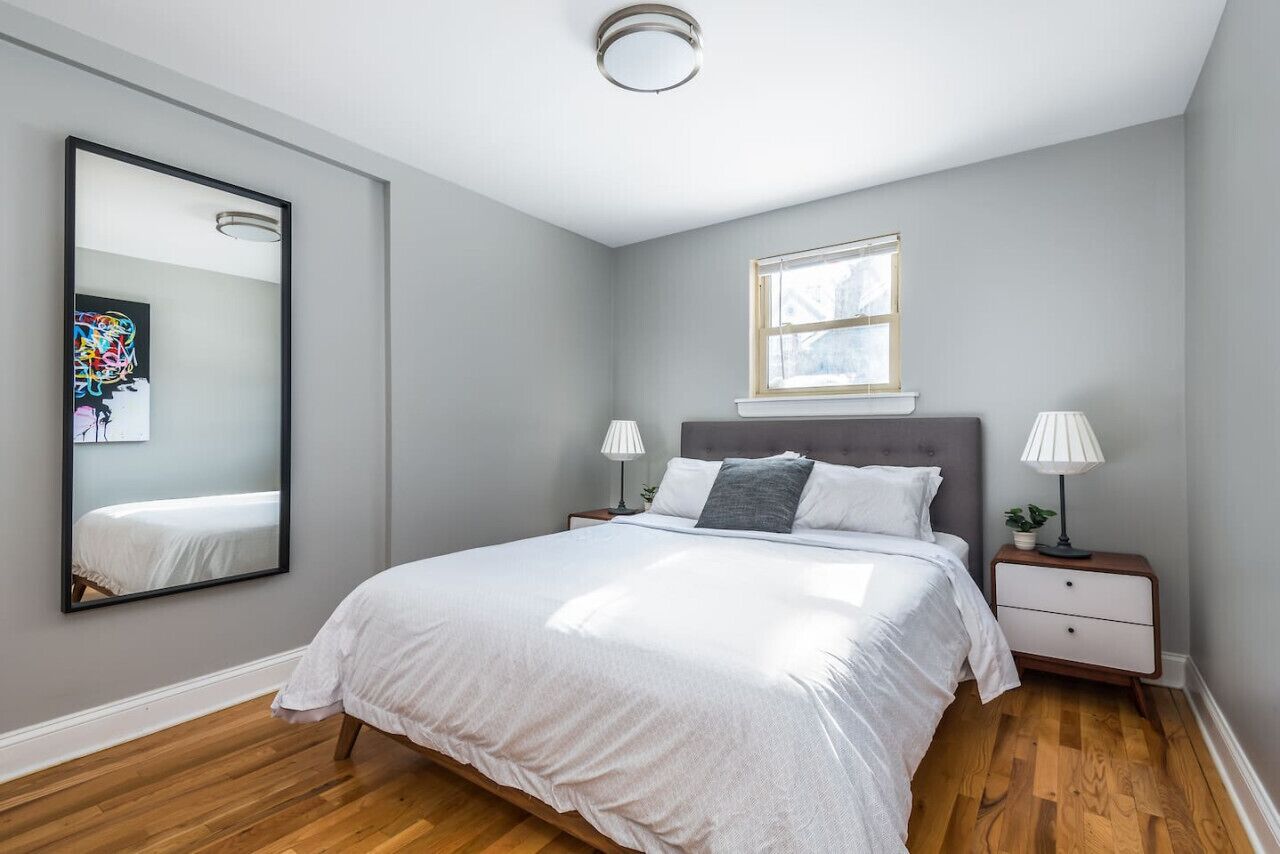 1 bedroom, desk, iron/ironing board, WiFi