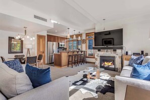 TV - Capitol Peak Lodge 3221 (Snowmass)