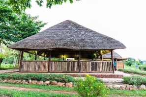 Restaurant - Forever Eco Resort (Kampala)