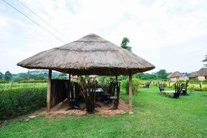 Tempat makan outdoor