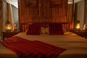 Luxury Cottage | In-room safe, individually decorated, desk, laptop workspace - Ntoroko Game Lodge (Ntoroko)