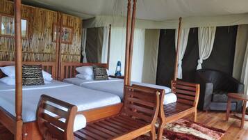 In-room safe, individually decorated, desk, laptop workspace