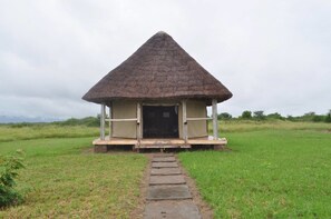 Exterior - Ntoroko Game Lodge (Ntoroko)