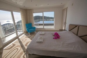 Villa, 4 habitaciones | 4 dormitorios, escritorio, espacio para trabajar con un portátil