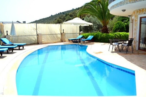 Villa | Eigener Pool