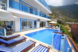 Villa, 5 Schlafzimmer | Eigener Pool