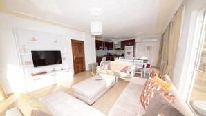 Villa, 6 Bedrooms | Living room | Flat-screen TV