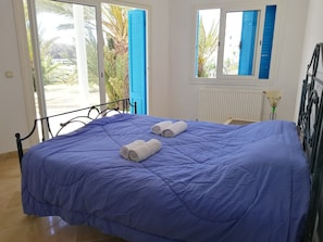 Family Apartment | Desk, free WiFi, bed sheets - Infinity View Apartment (La Marsa)