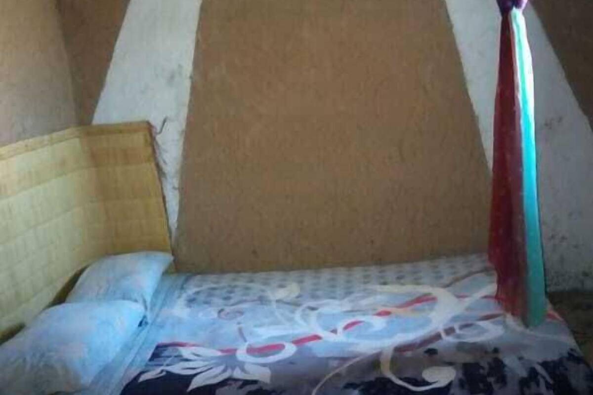 Bed sheets, wheelchair access