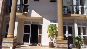 Exterior - Paradise Classic Motel (Kampala)