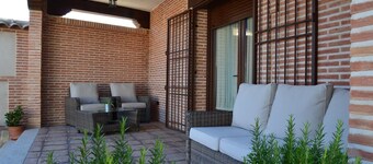 Two steps from Toledo and Las Barrancas de Burujón