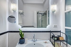 Bathroom - Palazzo Santa Maria - Historic Hotels of Europe (Syros)