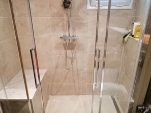 Bathroom - Superbe appartement avec Piscine (La Soukra)