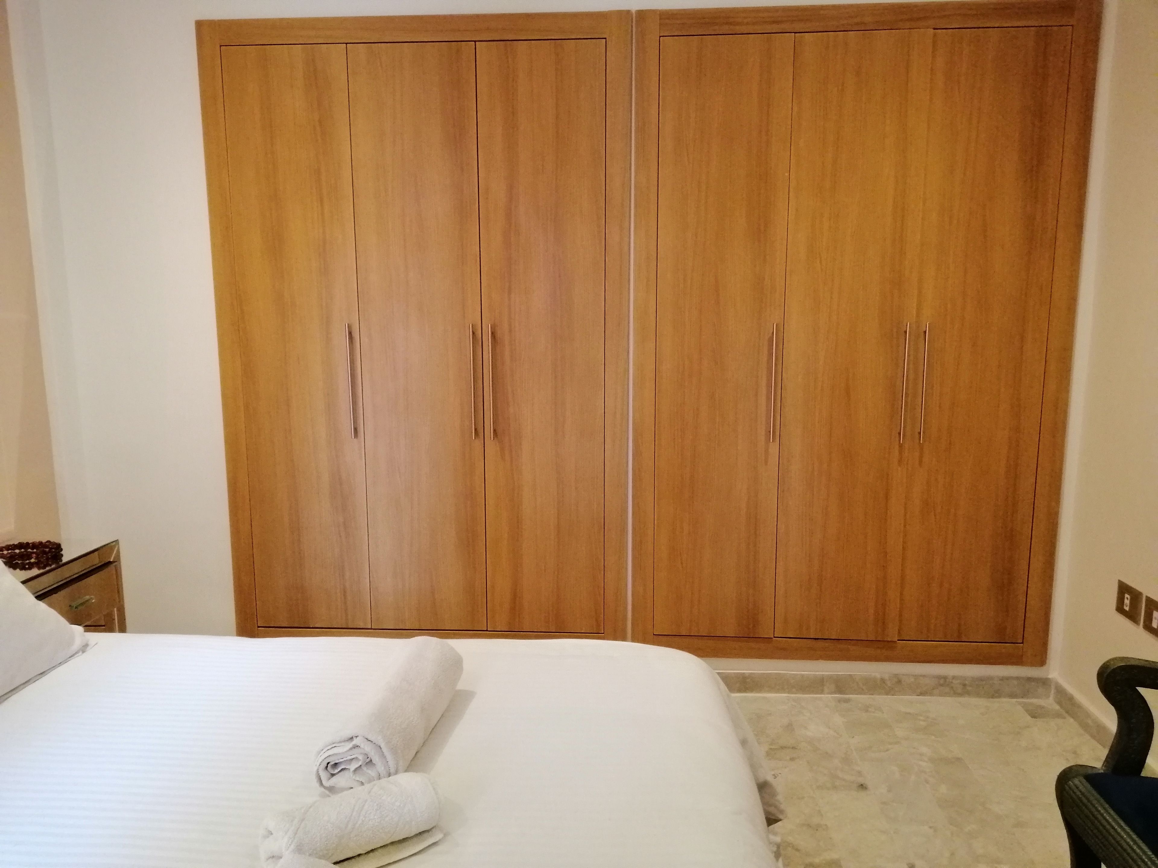 Appartement Luxe | Rideaux occultants, fer et planche à repasser, Wi-Fi gratuit