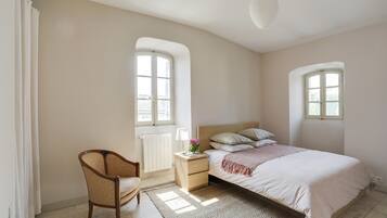 2 chambres, fer et planche Ă repasser, Wi-Fi, draps fournis