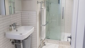 Towels - Central Boutiques (London)