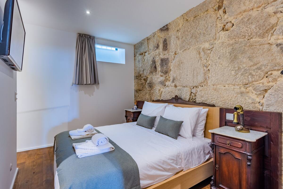 Panoramic Studio, 1 Bedroom, River View (Douro Story I)