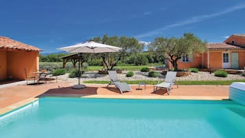 Piscina externa, piscina aquecida