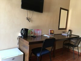 标准双床房 | 电视