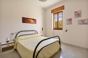 Standard-Apartment, 2 Schlafzimmer | 2 Schlafzimmer, Bügeleisen/Bügelbrett