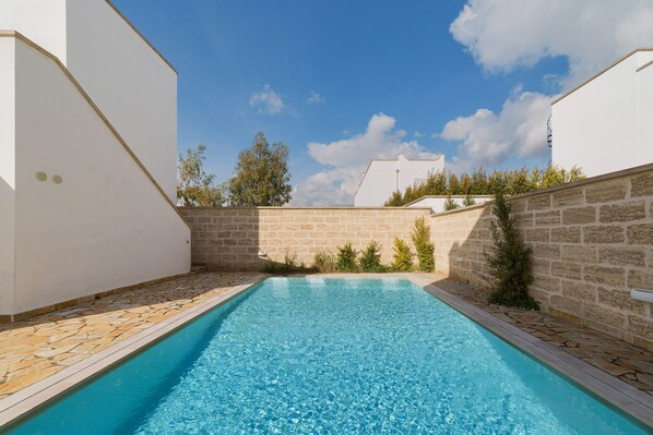 Außenpool (je nach Saison geöffnet)