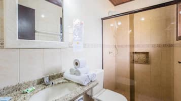 Superior Suite | Bathroom | Shower, towels, soap
