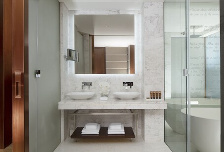 Paramount Hotel Dubai - Image 93