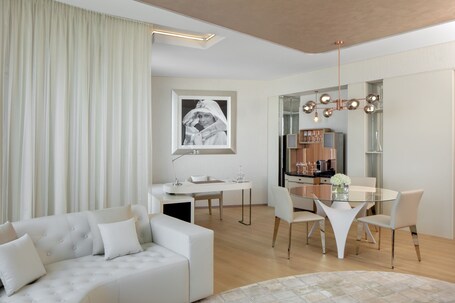 Paramount Hotel Dubai - Image 66